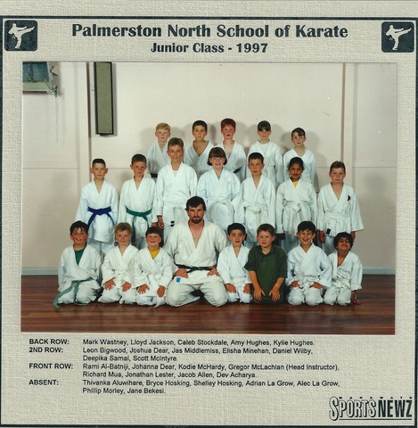 Class photo Juniors 1997 at St Pats dojo