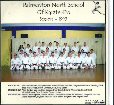 1999 Senior class photo at Ngata st Dojo